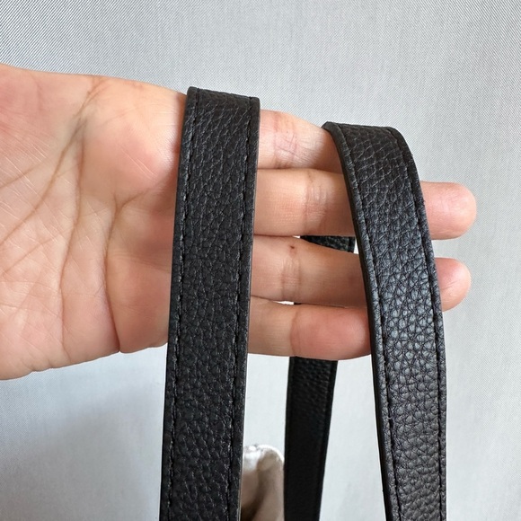 Thirty-One | Buffalo Check Plaid Large Tote Bag | Faux Leather Shoulder Bag - Picture 5 of 11